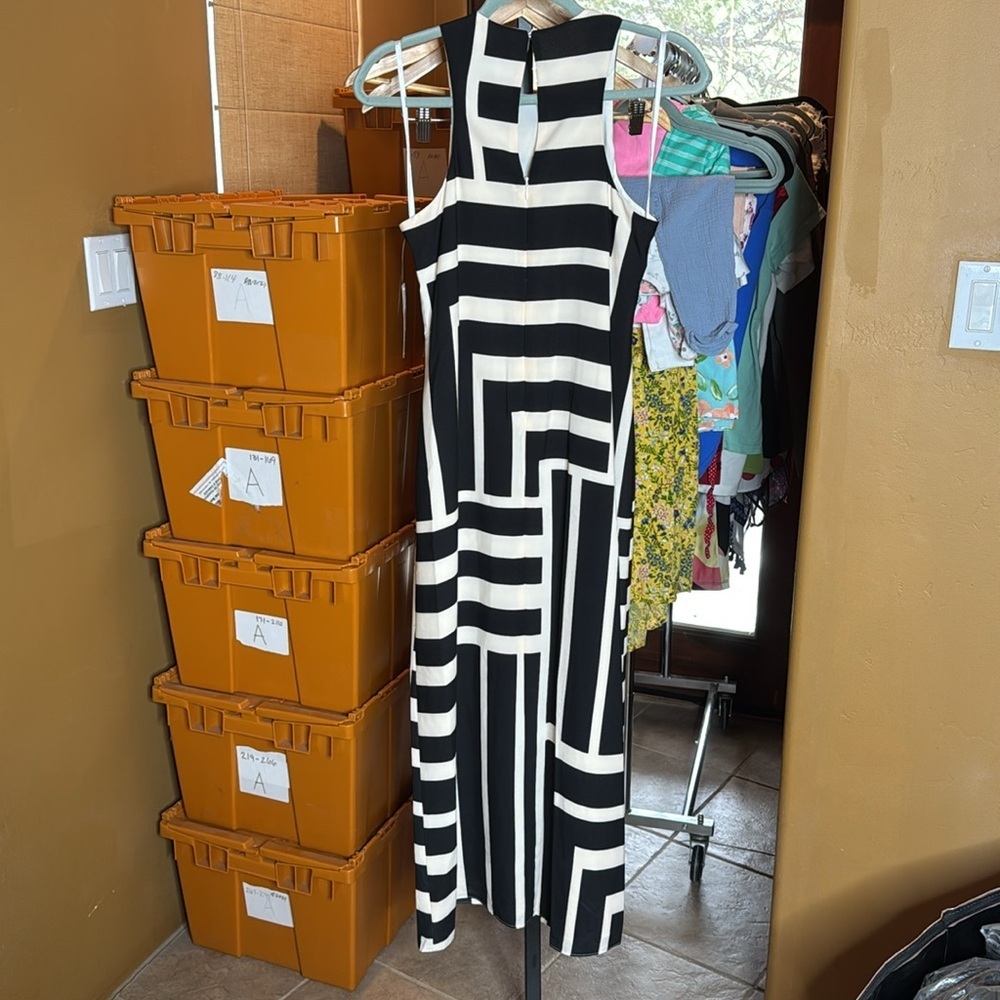 NWT Donna Morgan Black Cream Geometric Stripe Maxi Dress Sz 2 Sleeveless A-Line - Picture 9 of 12
